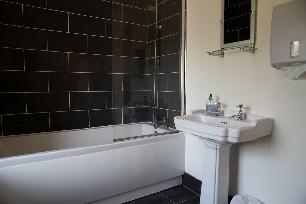 Knightor Manor Bed & Breakfast Penwithick Bagian luar foto