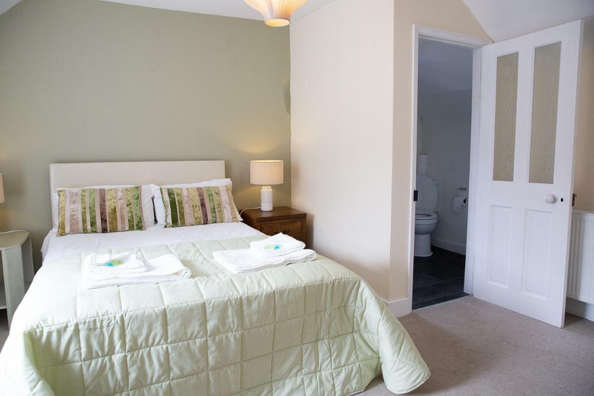 Knightor Manor Bed & Breakfast Penwithick Bagian luar foto
