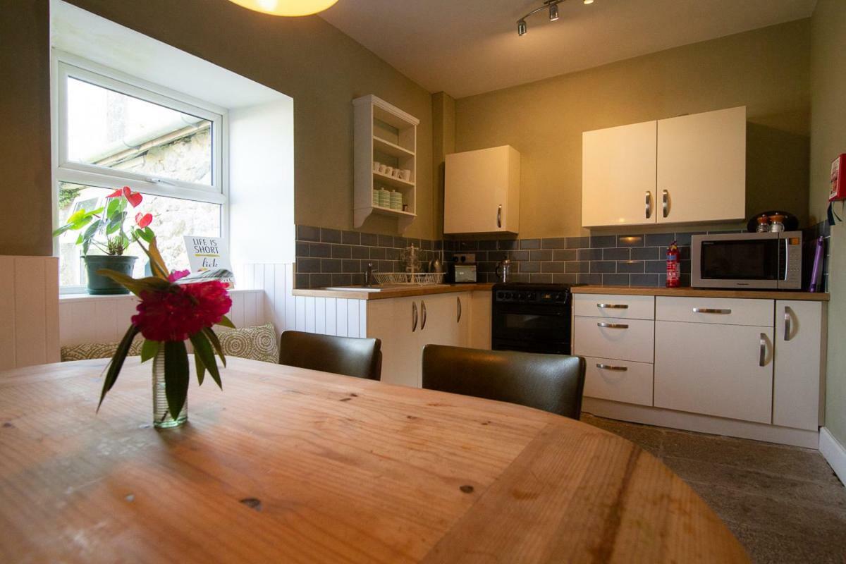 Knightor Manor Bed & Breakfast Penwithick Bagian luar foto