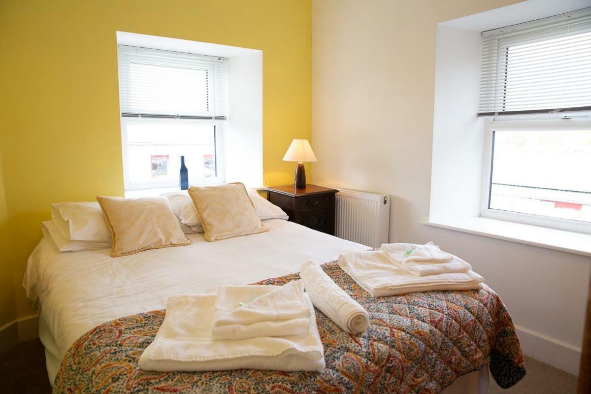 Knightor Manor Bed & Breakfast Penwithick Bagian luar foto