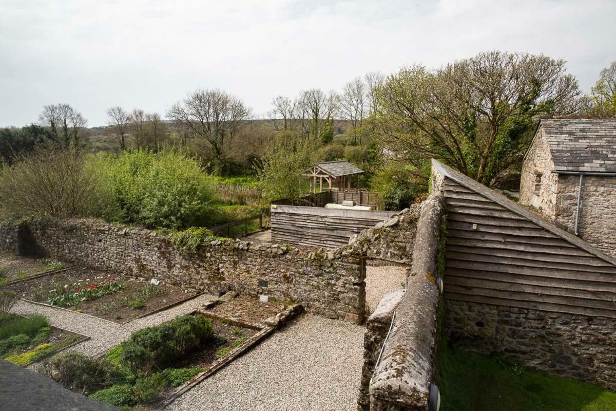 Knightor Manor Bed & Breakfast Penwithick Bagian luar foto