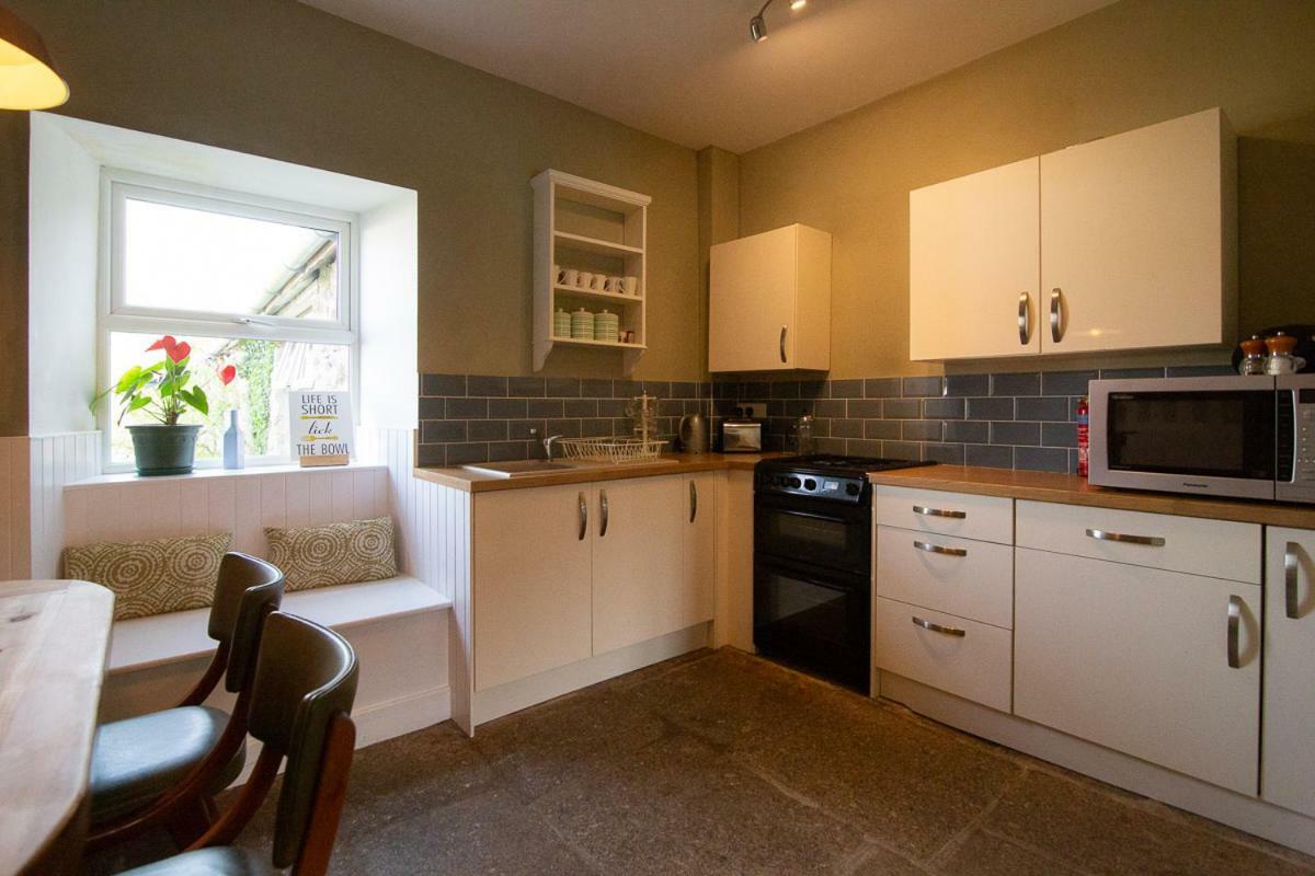 Knightor Manor Bed & Breakfast Penwithick Bagian luar foto